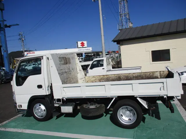 いすゞ エルフ TPG-NJR85AD(2WD)の写真12