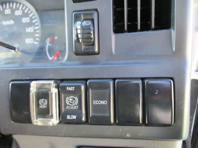 いすゞ エルフ TPG-NJR85AD(2WD)の写真38