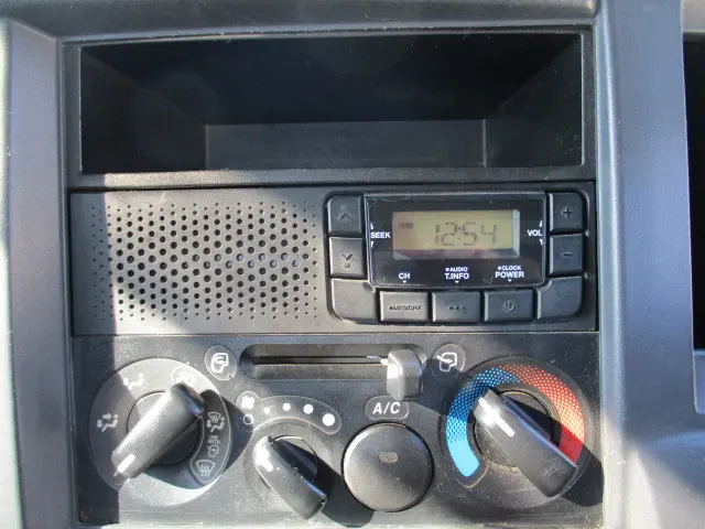 いすゞ エルフ TPG-NJR85AD(2WD)の写真40