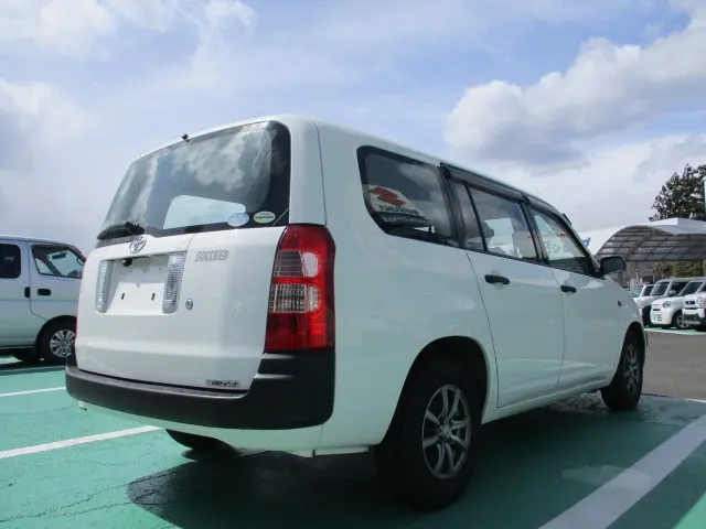 トヨタ サクシードバン KP-NLP51V(2WD)の写真16