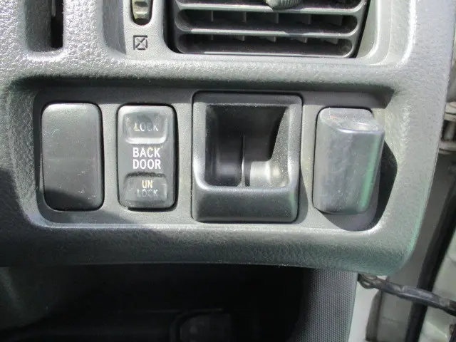トヨタ サクシードバン KP-NLP51V(2WD)の写真25