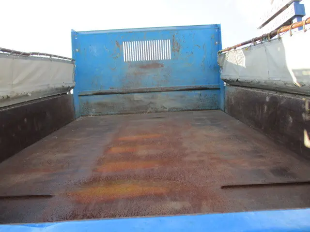 いすゞ エルフ KR-NPR72GN(2WD)の写真6