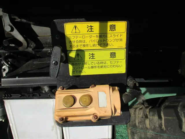 いすゞ エルフ KR-NPR72GN(2WD)の写真22