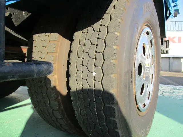 いすゞ エルフ KR-NPR72GN(2WD)の写真23