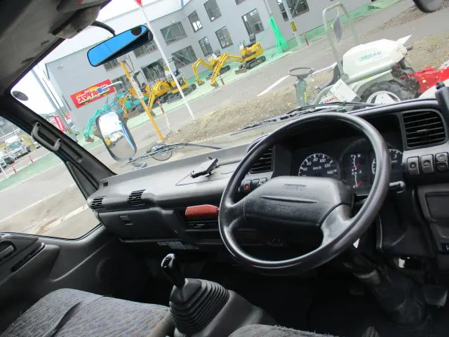 いすゞ エルフ KR-NPR72GN(2WD)の写真31