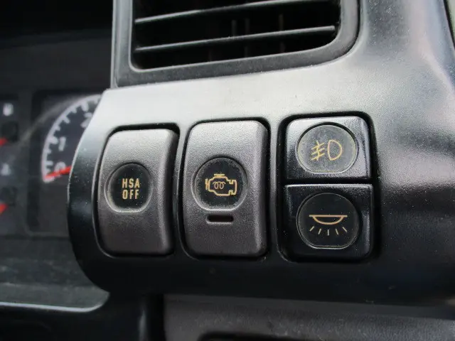 いすゞ エルフ KR-NPR72GN(2WD)の写真32