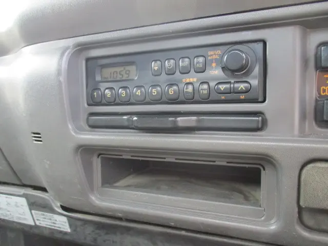 いすゞ エルフ KR-NPR72GN(2WD)の写真39