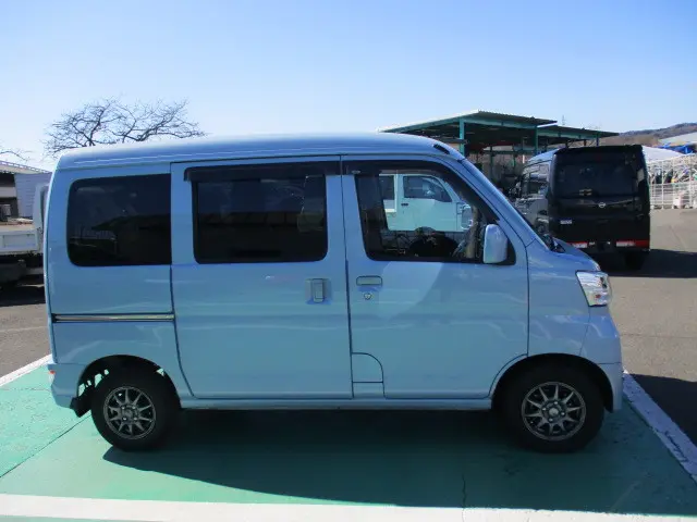 スバル サンバー バン EBD-S331B(4WD)の写真5