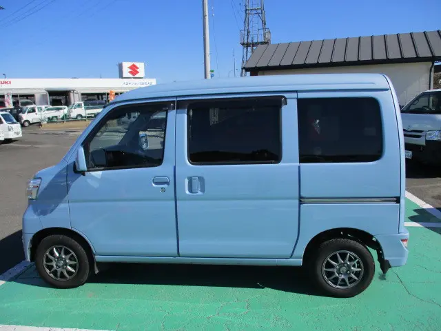 スバル サンバー バン EBD-S331B(4WD)の写真9