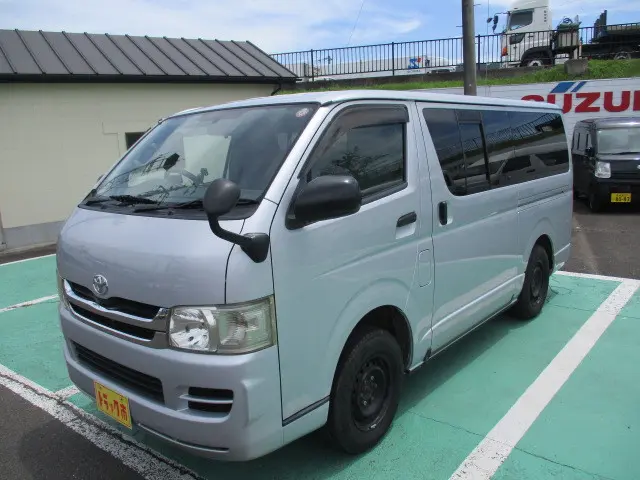 トヨタ ハイエースバン ADF-KDH206V(4WD)の写真10