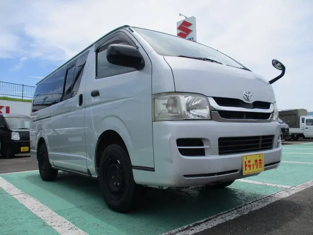 トヨタ ハイエースバン ADF-KDH206V(4WD)の写真15