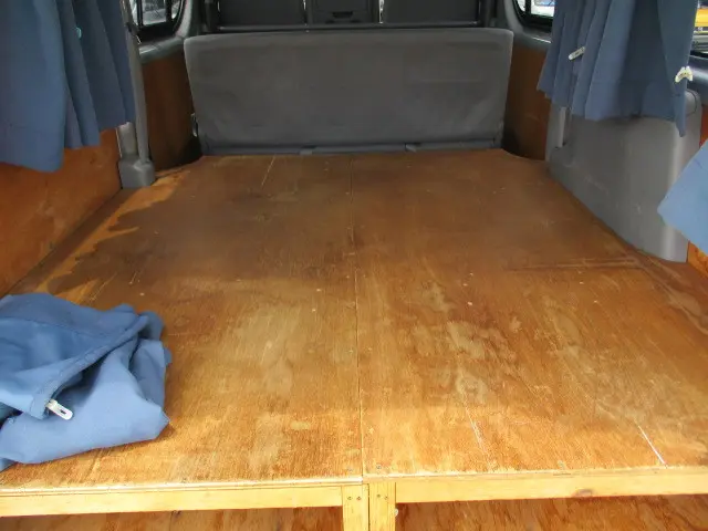 トヨタ ハイエースバン ADF-KDH206V(4WD)の写真29