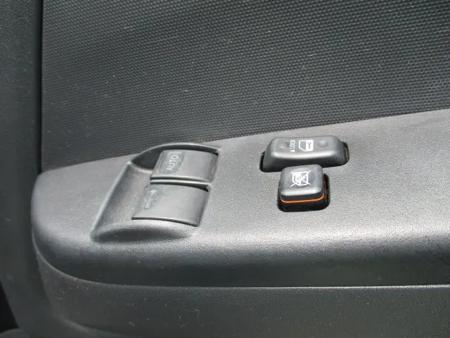 トヨタ ハイエースバン ADF-KDH206V(4WD)の写真32