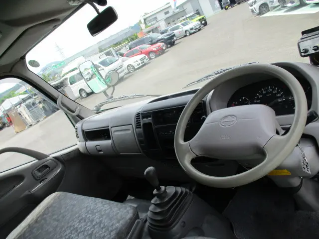 日野 デュトロ BDG-XZU404M(2WD)の写真44