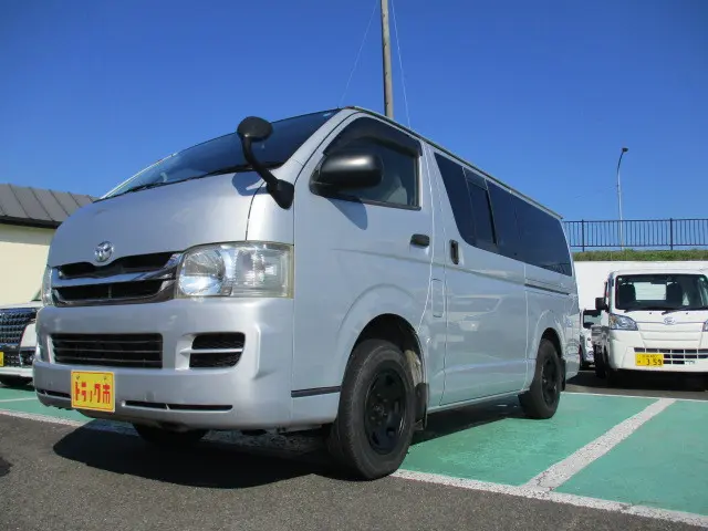 トヨタ ハイエースバン ADF-KDH206V(4WD)の写真11