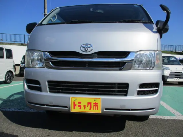 トヨタ ハイエースバン ADF-KDH206V(4WD)の写真12