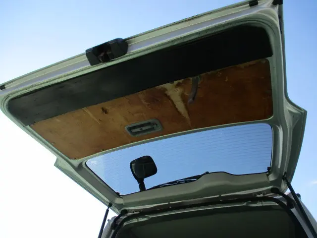 トヨタ ハイエースバン ADF-KDH206V(4WD)の写真27