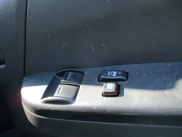 トヨタ ハイエースバン ADF-KDH206V(4WD)の写真29