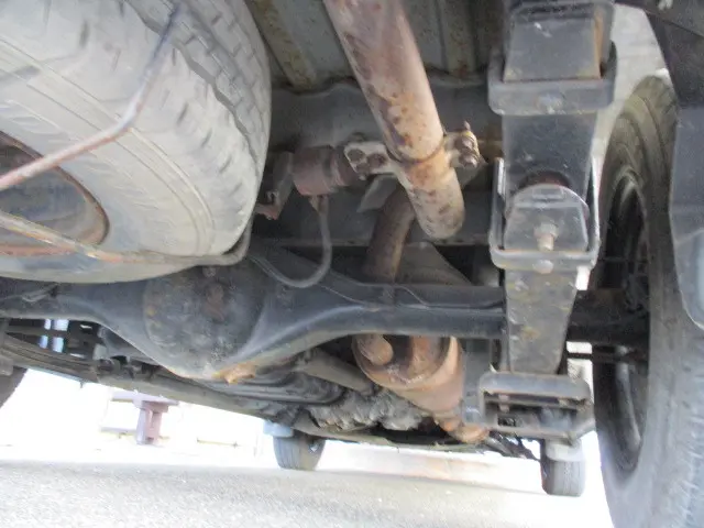 トヨタ ハイエースバン ADF-KDH206V(4WD)の写真42