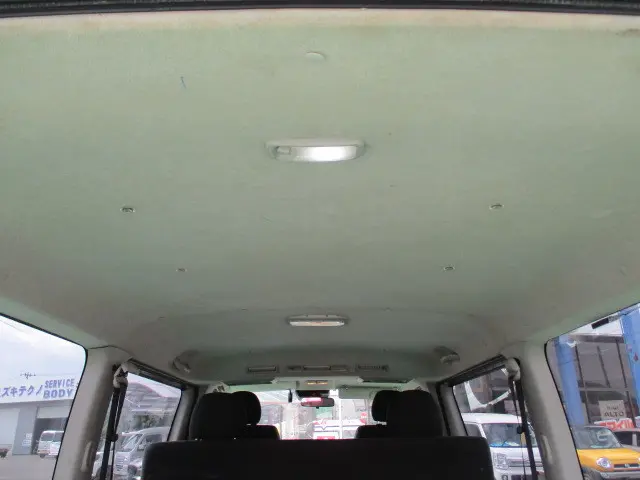 トヨタ ハイエースレジアス QDF-GDH206V(4WD)の写真27