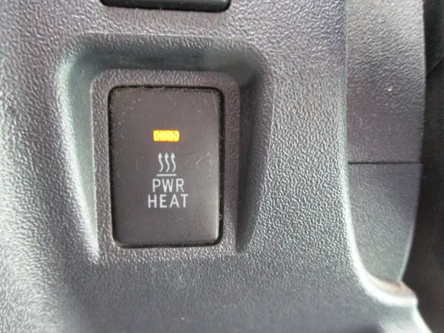 トヨタ ハイエースレジアス QDF-GDH206V(4WD)の写真40