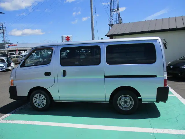 日産 キャラバン ADF-VWME25(4WD)の写真9