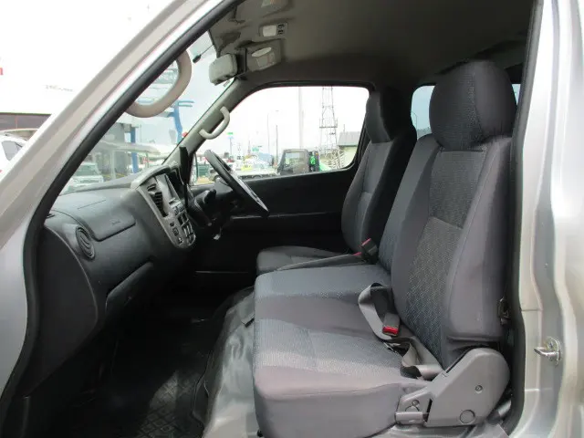 日産 キャラバン ADF-VWME25(4WD)の写真17