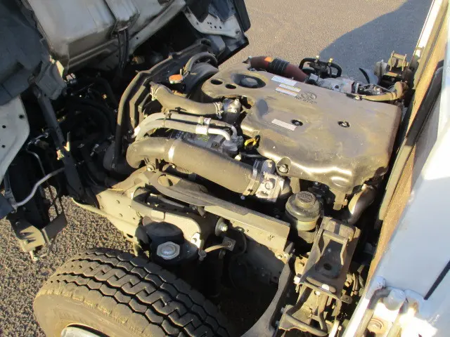 いすゞ エルフ SKG-NKR85A(2WD)の写真16