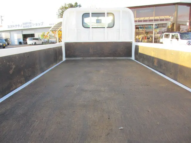 いすゞ エルフ SKG-NKR85A(2WD)の写真23