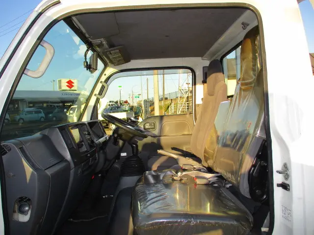 いすゞ エルフ SKG-NKR85A(2WD)の写真29