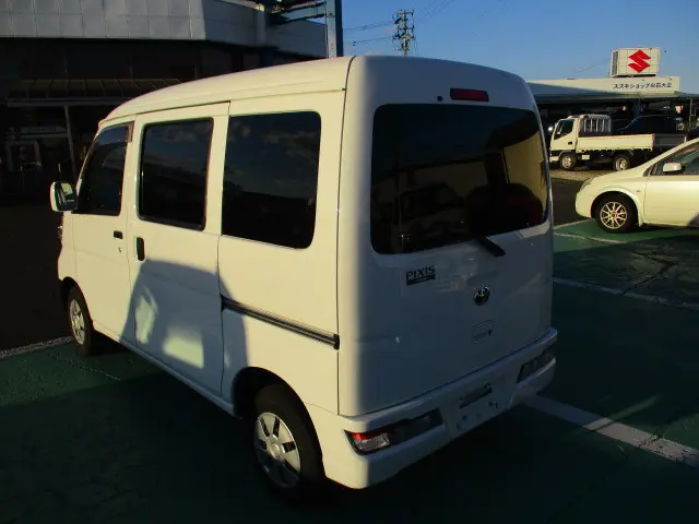 トヨタ ピクシスバン EBD-S331M(4WD)の写真8