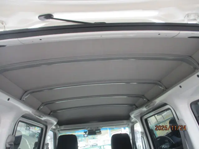 トヨタ ピクシスバン EBD-S331M(4WD)の写真23