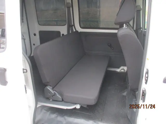 トヨタ ピクシスバン EBD-S331M(4WD)の写真24