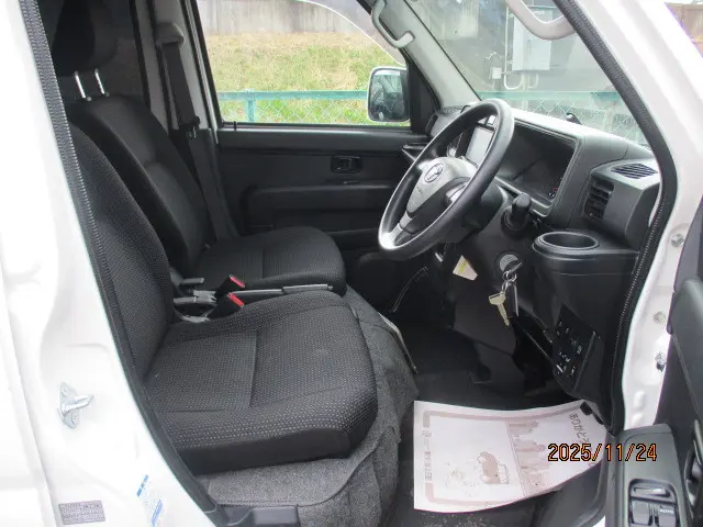 トヨタ ピクシスバン EBD-S331M(4WD)の写真25