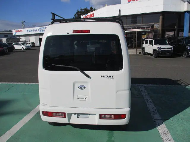 ダイハツ ハイゼットバン EBD-S331V(4WD)の写真7