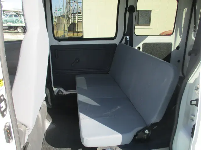 ダイハツ ハイゼットバン EBD-S331V(4WD)の写真20