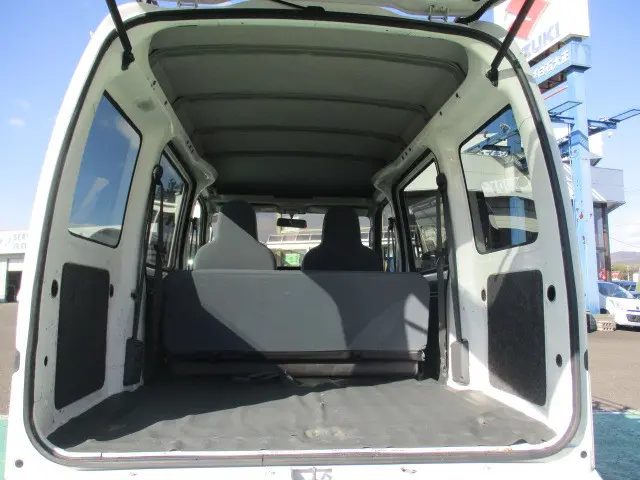 ダイハツ ハイゼットバン EBD-S331V(4WD)の写真21