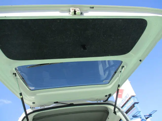 ダイハツ ハイゼットバン EBD-S331V(4WD)の写真22