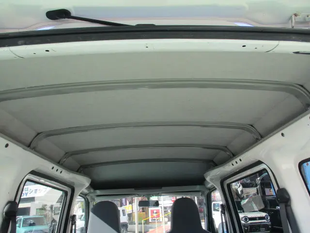 ダイハツ ハイゼットバン EBD-S331V(4WD)の写真23