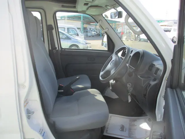 ダイハツ ハイゼットバン EBD-S331V(4WD)の写真25