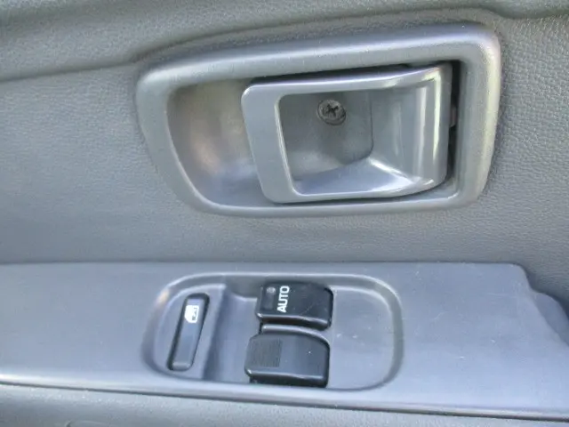 ダイハツ ハイゼットバン EBD-S331V(4WD)の写真26