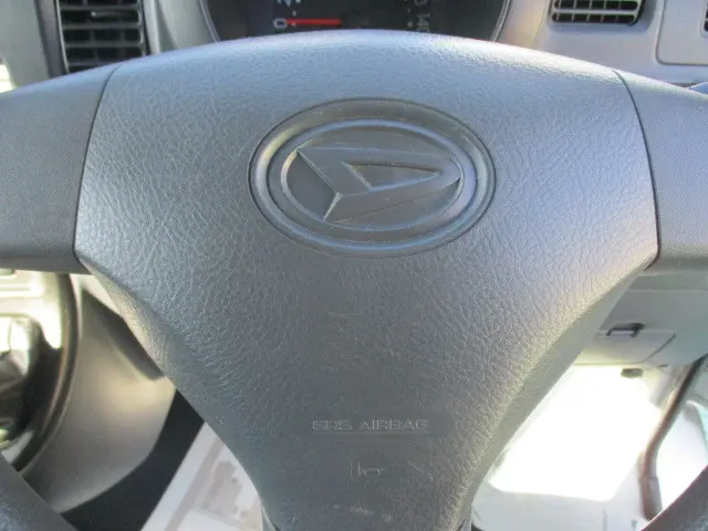 ダイハツ ハイゼットバン EBD-S331V(4WD)の写真28