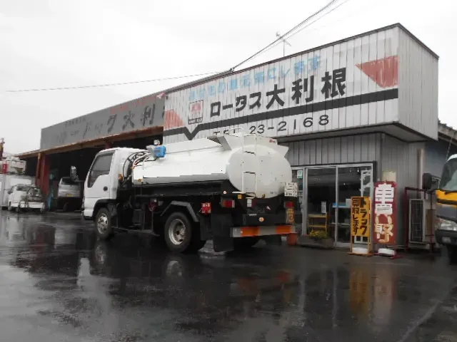 いすゞ エルフ PA-NPR81N(2WD)の写真3