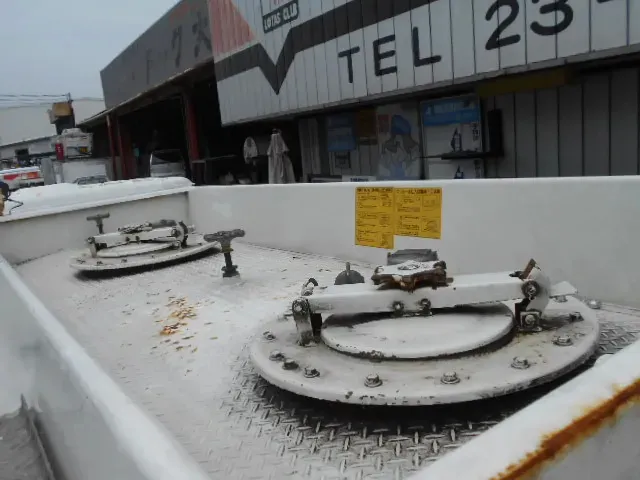 いすゞ エルフ PA-NPR81N(2WD)の写真5