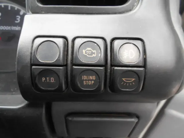 いすゞ エルフ PA-NPR81N(2WD)の写真11