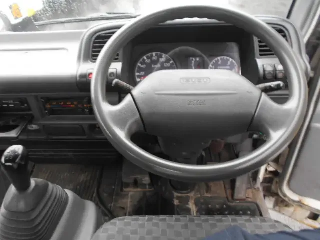 いすゞ エルフ PA-NPR81N(2WD)の写真14