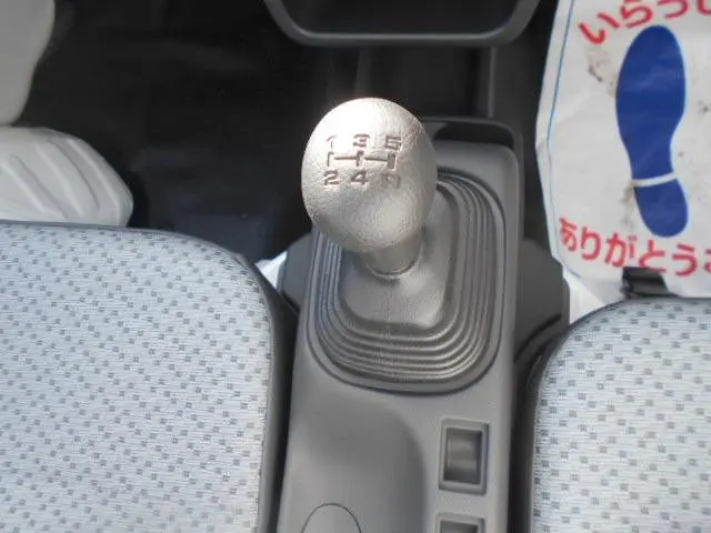 スズキ キャリイ 3BD-DA16T(4WD)の写真7