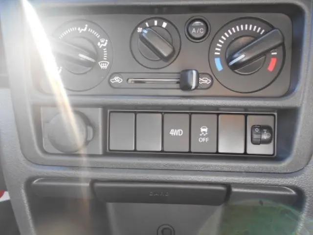 スズキ キャリイ 3BD-DA16T(4WD)の写真9