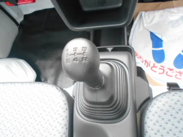 スズキ キャリイ 3BD-DA16T(4WD)の写真8
