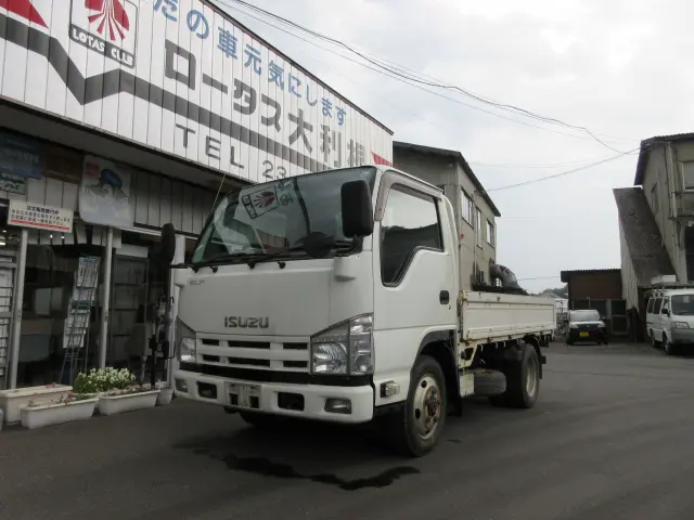 いすゞ エルフ BKG-NJS85A(4WD)の写真1